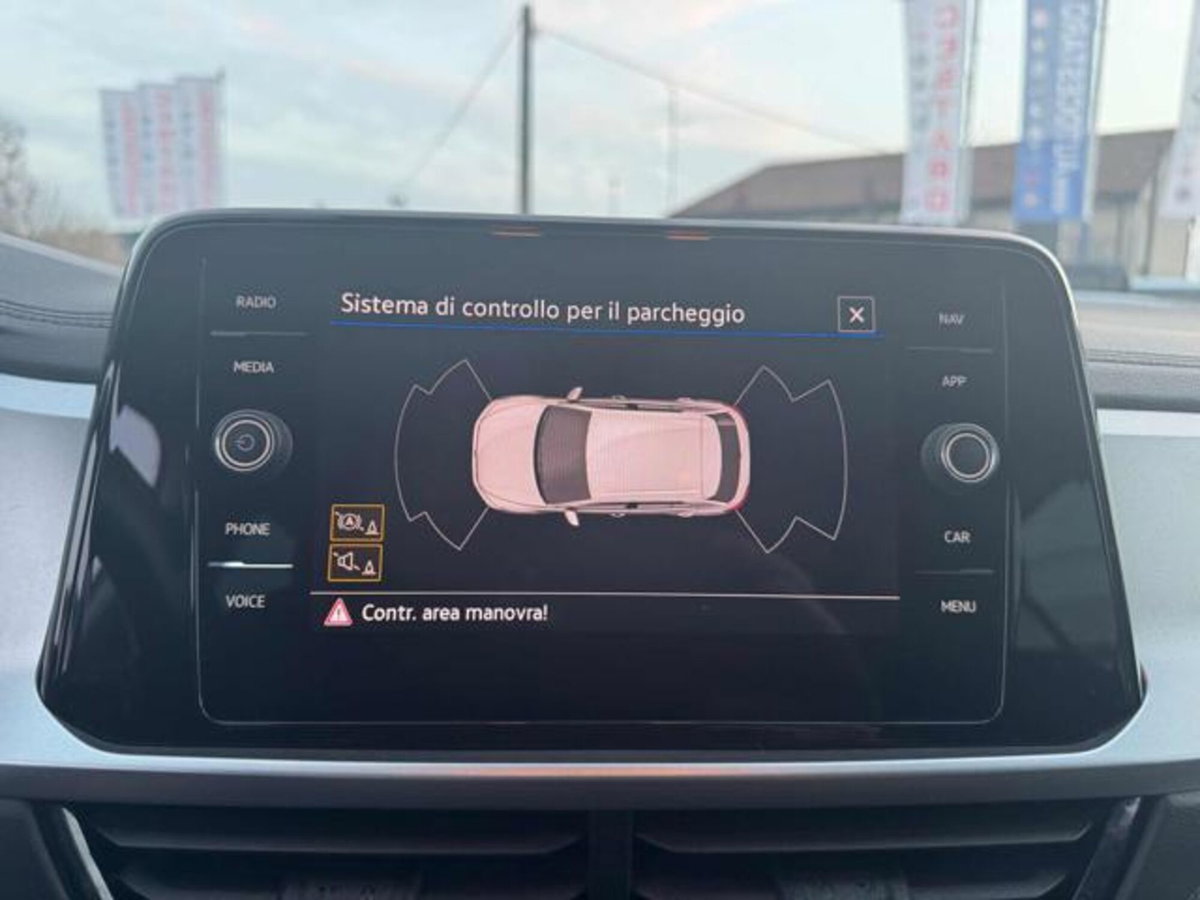 Volkswagen T-Roc 2.0 tdi Life 150cv dsg (16)