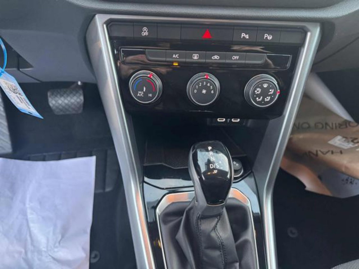 Volkswagen T-Roc 2.0 tdi Life 150cv dsg (5)