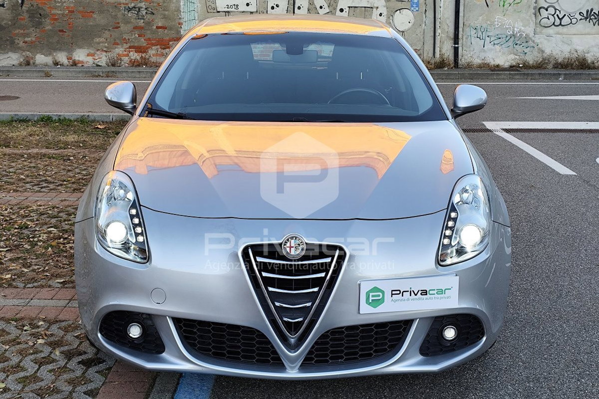 Alfa Romeo Giulietta 1.4 Turbo Distinctive 120cv (2)