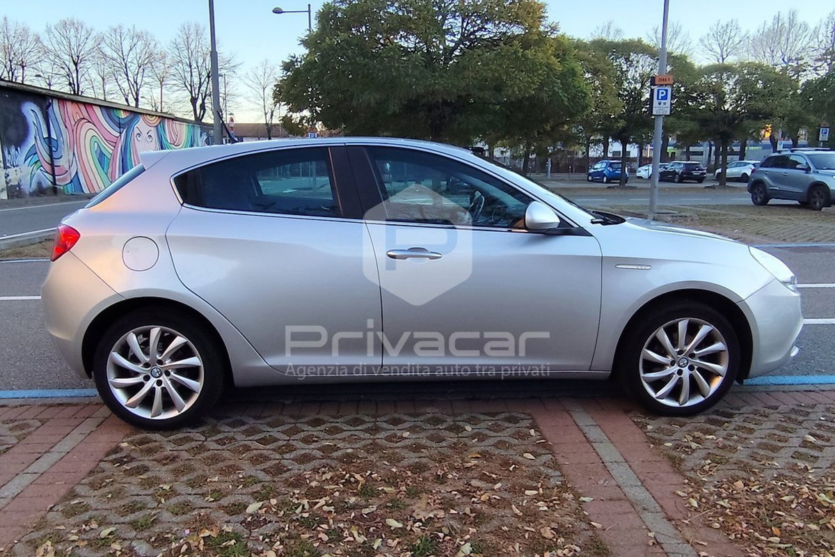 Alfa Romeo Giulietta 1.4 Turbo Distinctive 120cv (4)