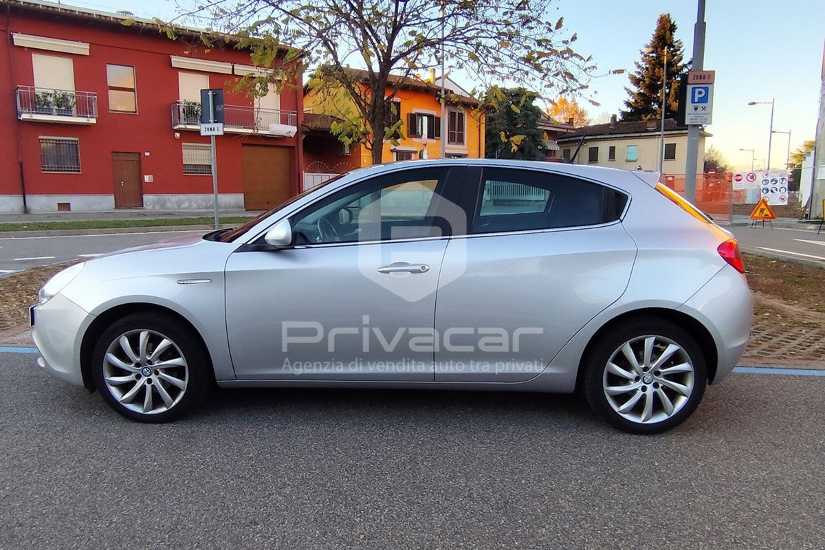Alfa Romeo Giulietta 1.4 Turbo Distinctive 120cv (8)