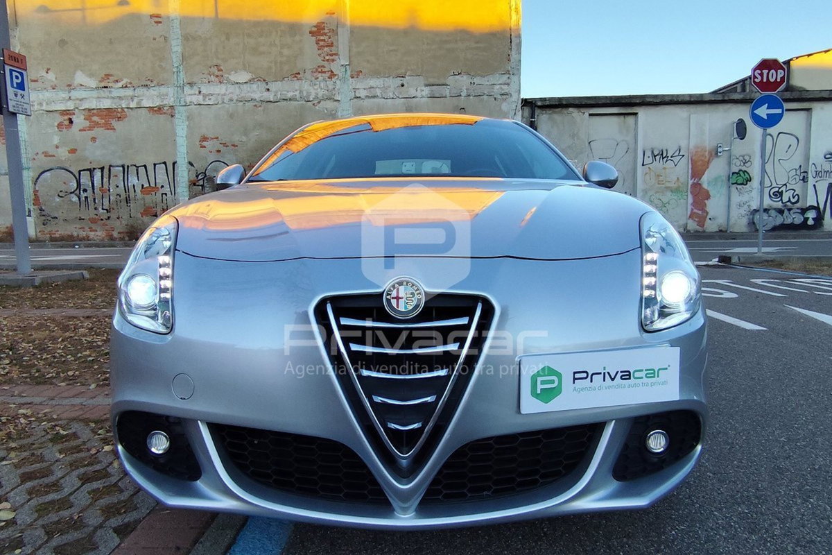 Alfa Romeo Giulietta 1.4 Turbo Distinctive 120cv (9)