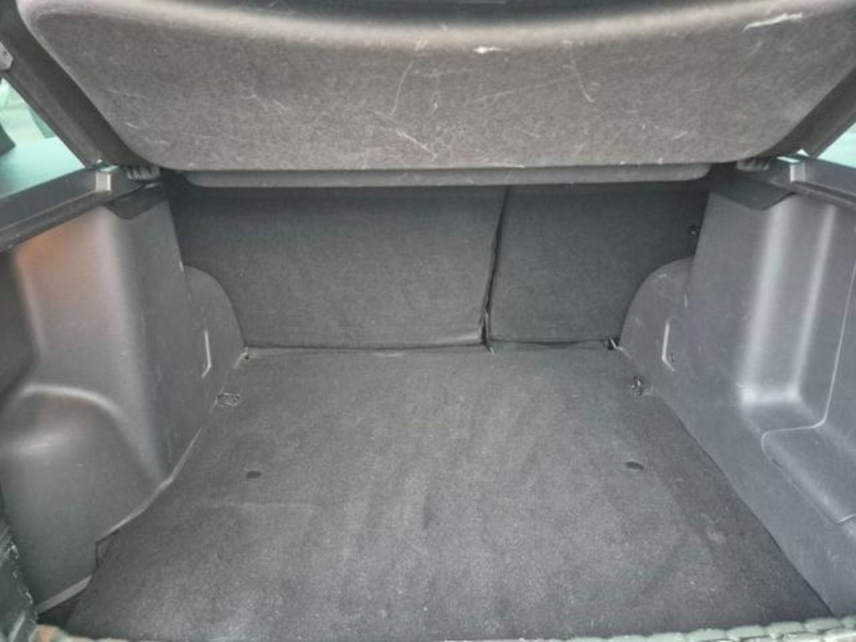 Dacia Duster 1.5 dCi 110CV Start&Stop 4x2 Lauréate (13)