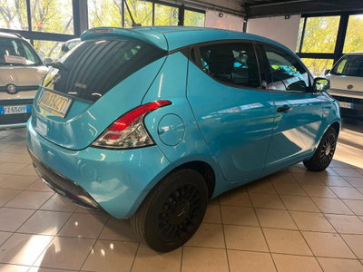 Lancia Ypsilon 1.0 FireFly 5 porte S&S Hybrid Ecochic Gold (13)