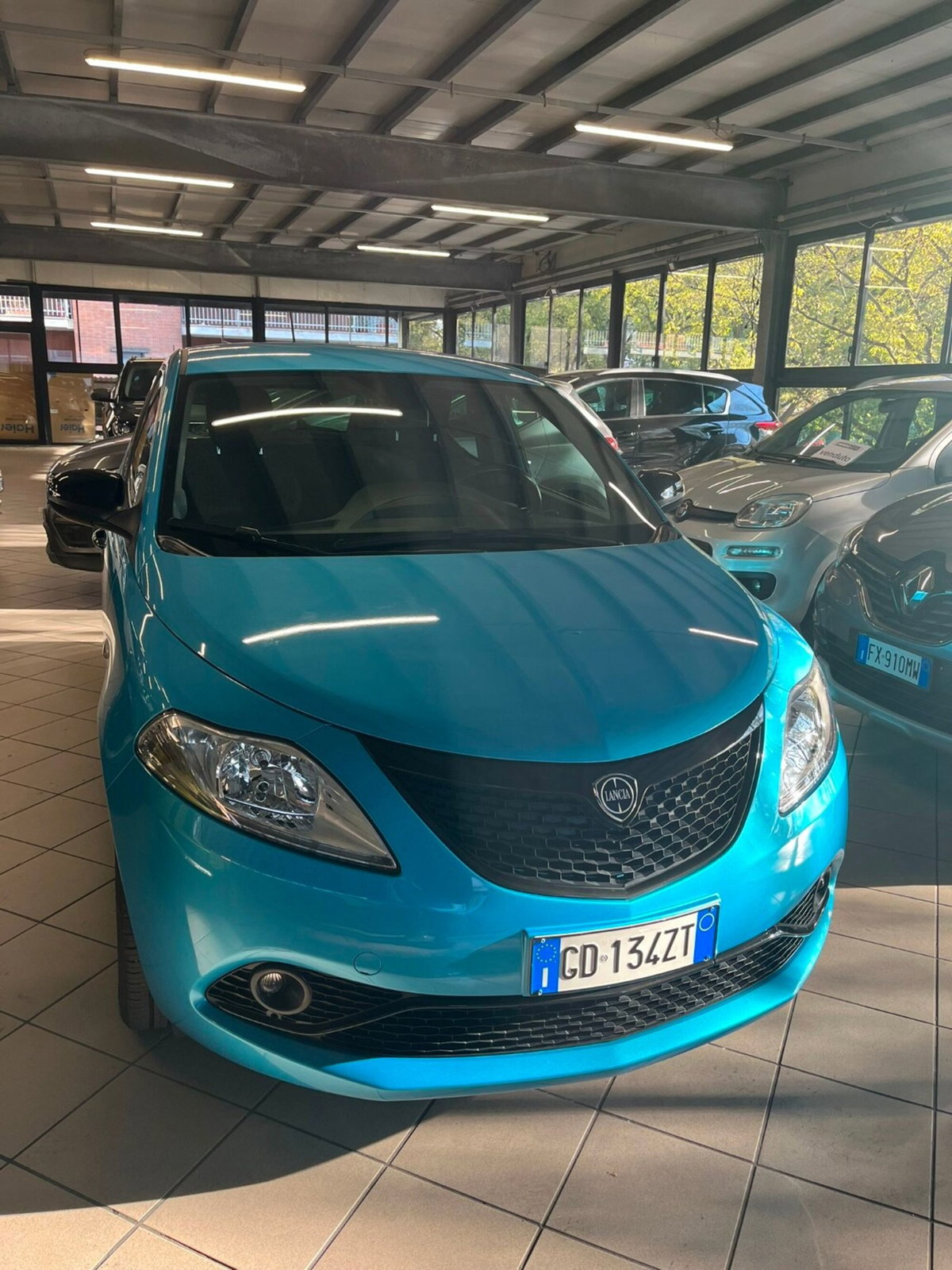 Lancia Ypsilon 1.0 FireFly 5 porte S&S Hybrid Ecochic Gold (5)