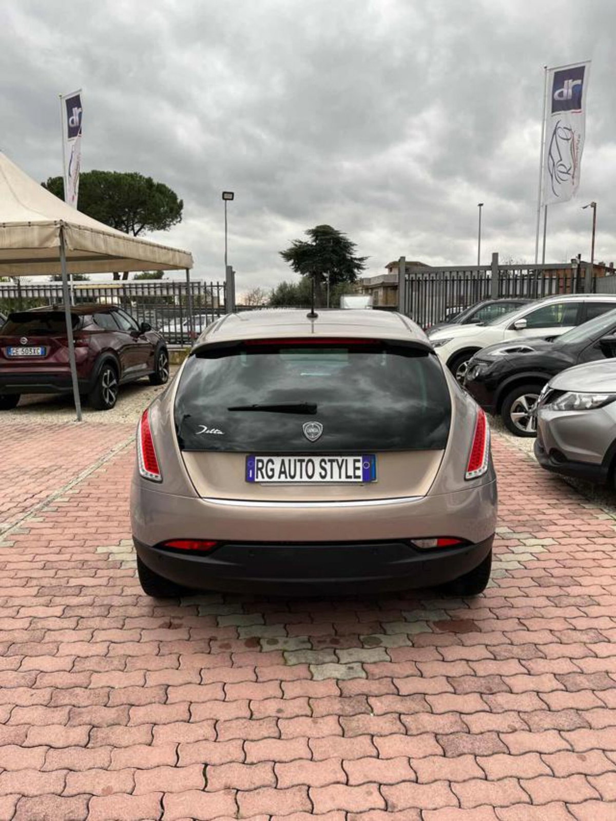 Lancia Delta 1.6 MJT DPF Selectronic Gold (5)