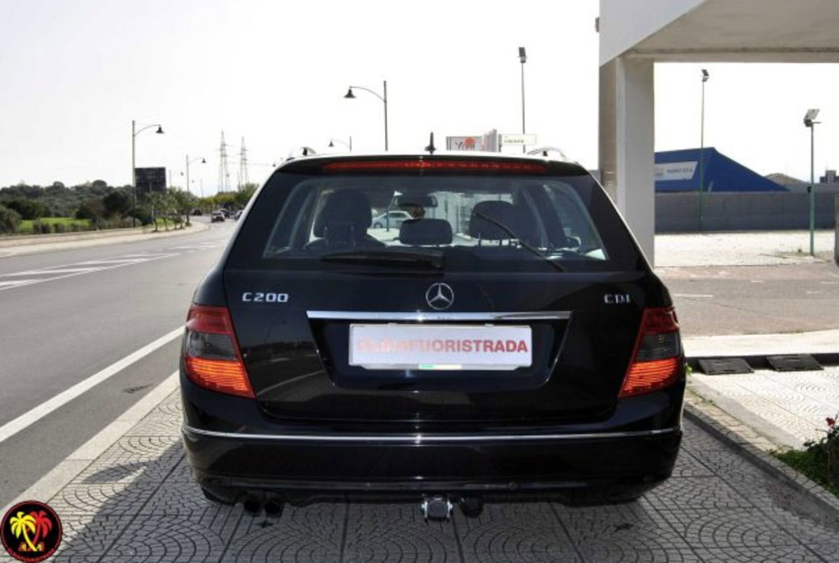 Mercedes-Benz Classe C Station Wagon 200 CDI BlueEFFICIENCY Avantgarde (20)