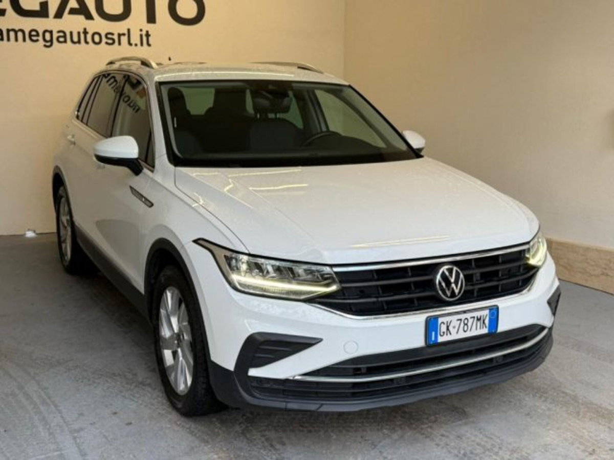 Volkswagen Tiguan 2.0 TDI 150 CV SCR DSG 4MOTION Life (3)
