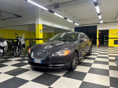 Jaguar XF 3.0 D V6 Premium Luxury (3)