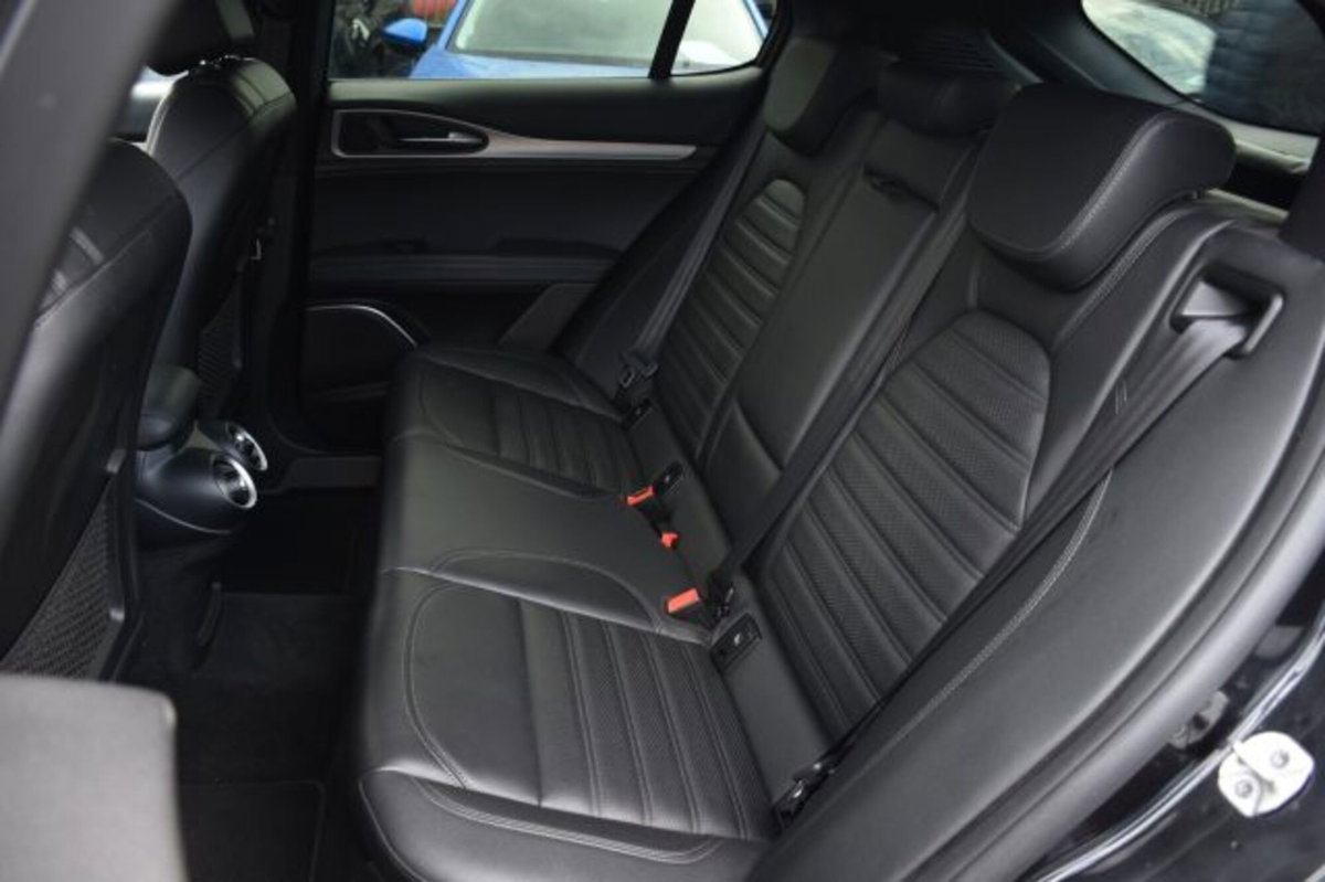 Alfa Romeo Stelvio Stelvio 2.2 Turbodiesel 210 CV AT8 Q4 Veloce (20)
