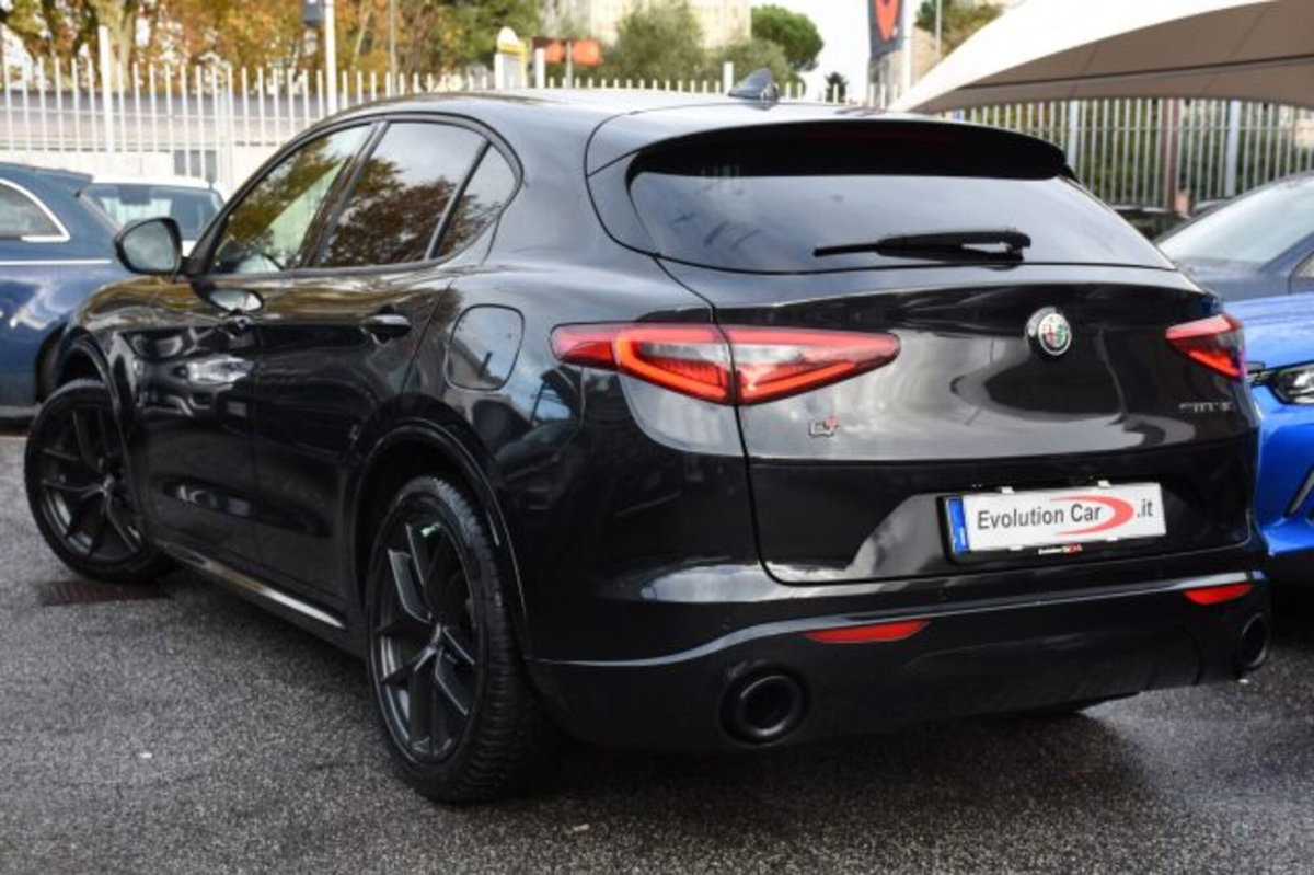 Alfa Romeo Stelvio Stelvio 2.2 Turbodiesel 210 CV AT8 Q4 Veloce (4)