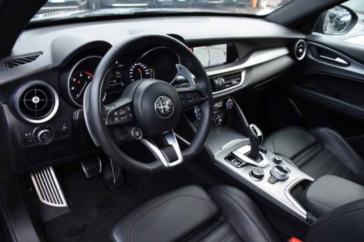 Alfa Romeo Stelvio Stelvio 2.2 Turbodiesel 210 CV AT8 Q4 Veloce (6)