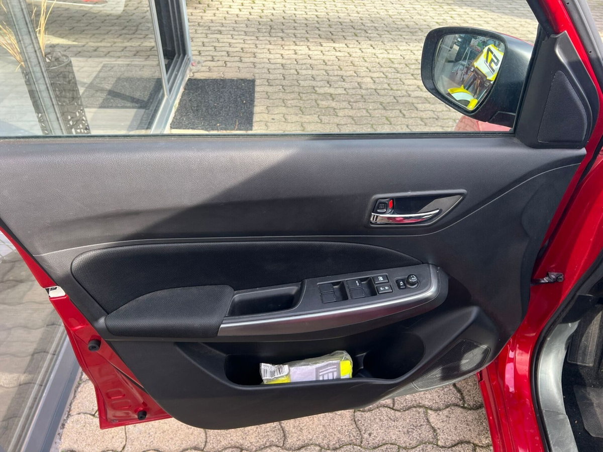 Suzuki Swift 1.2 Hybrid Easy Top (11)