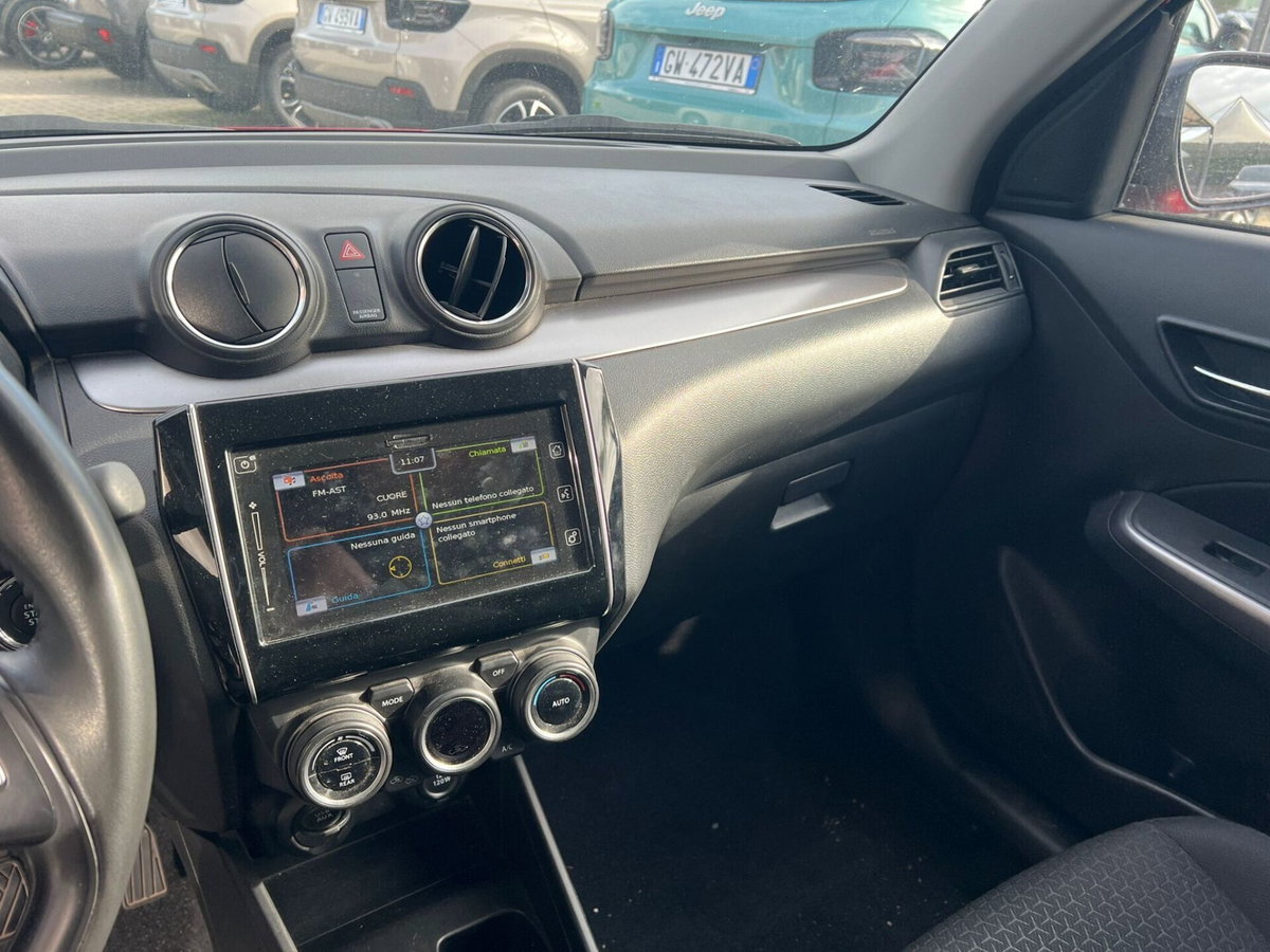 Suzuki Swift 1.2 Hybrid Easy Top (9)
