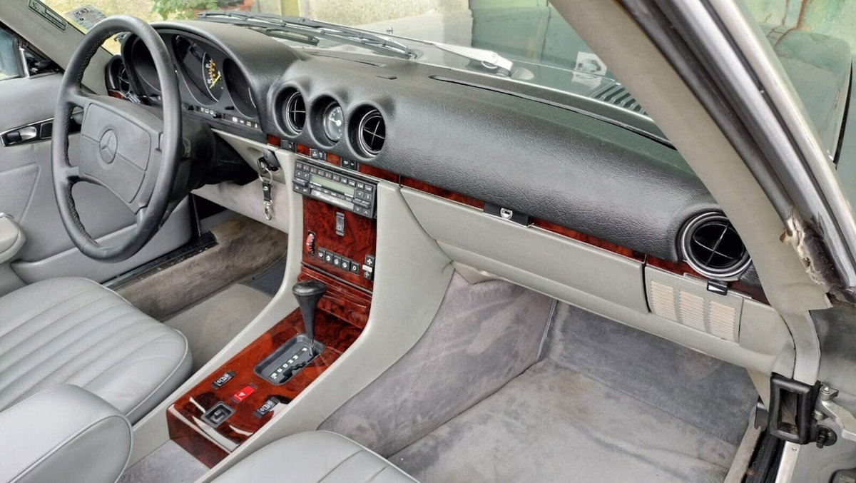 Mercedes-Benz 380 Cabrio 380 SL Roadster (11)