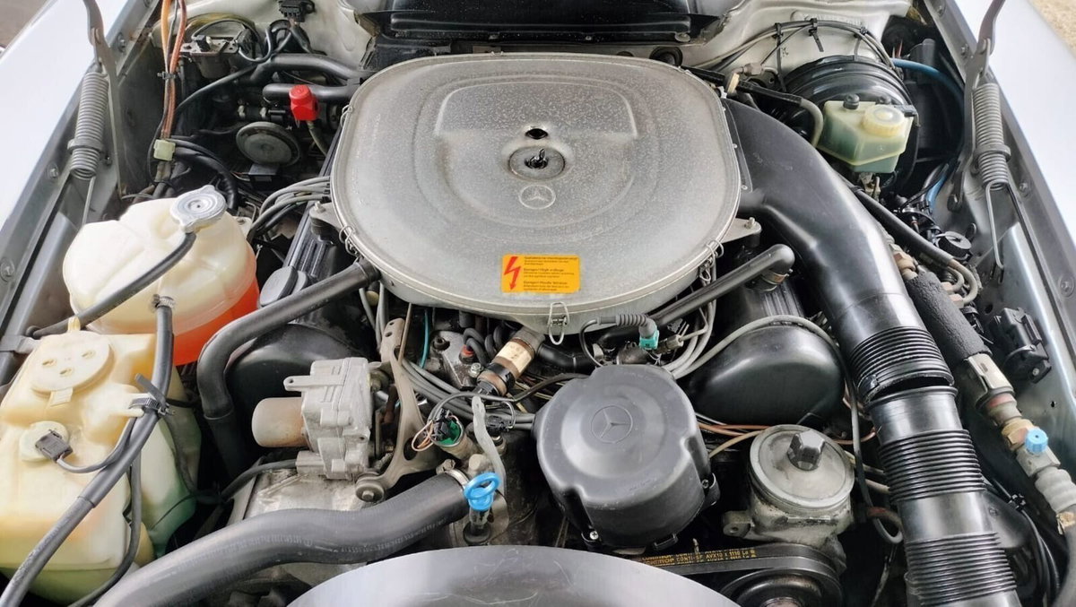 Mercedes-Benz 380 Cabrio 380 SL Roadster (14)