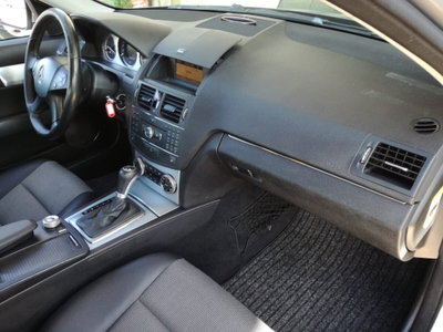 Mercedes-Benz Classe C 280 Avantgarde (16)