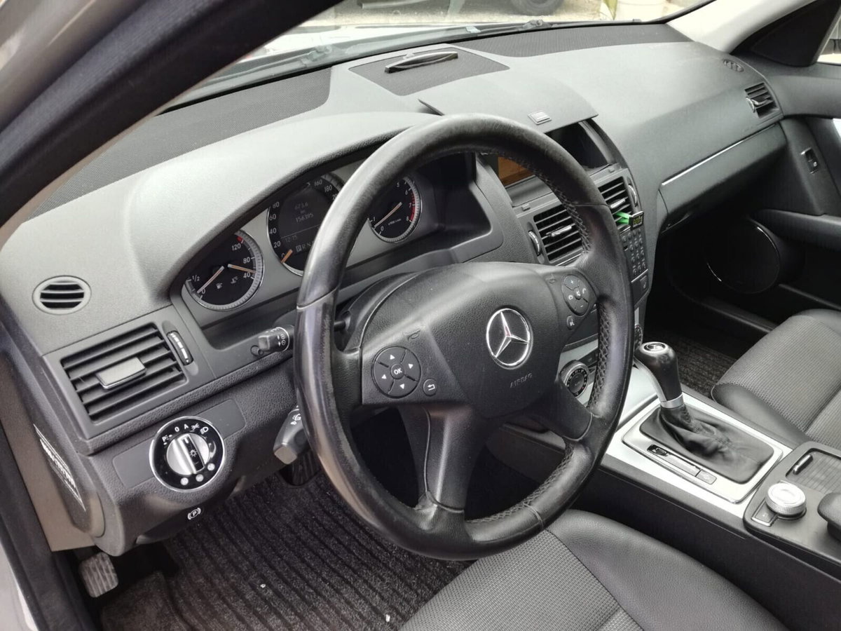 Mercedes-Benz Classe C 280 Avantgarde (8)