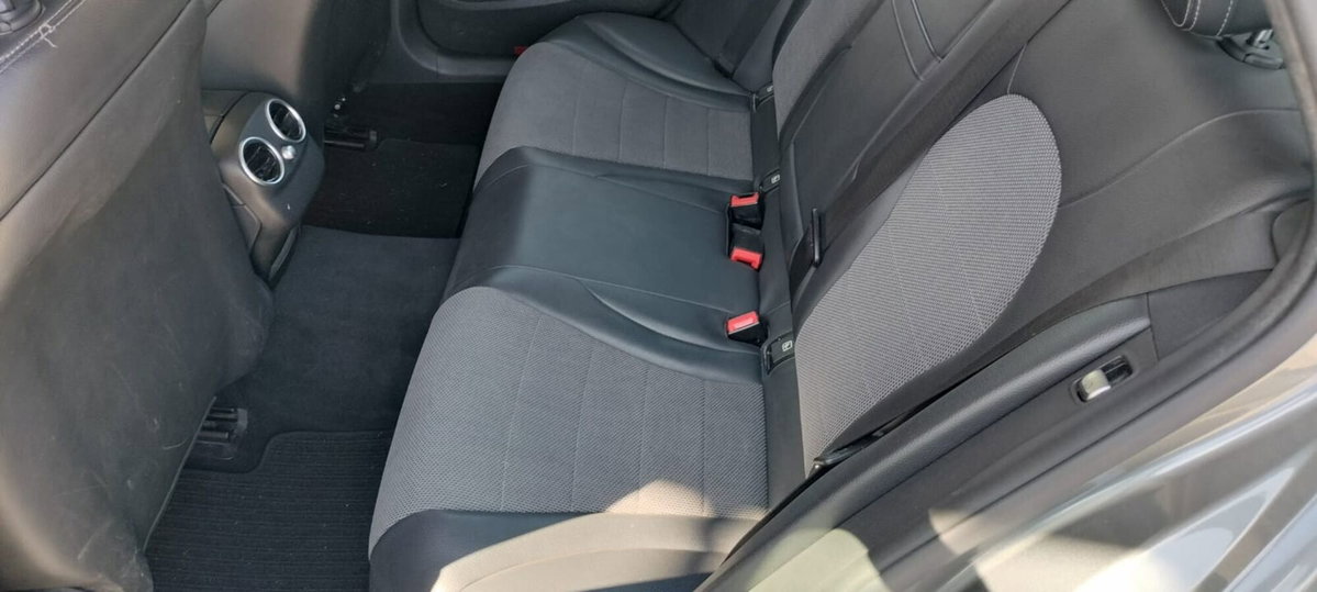 Mercedes-Benz Classe C Station Wagon 200 d Auto Sport Plus (12)