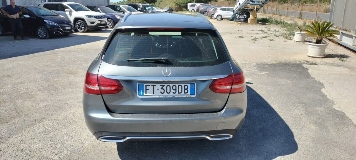 Mercedes-Benz Classe C Station Wagon 200 d Auto Sport Plus (4)