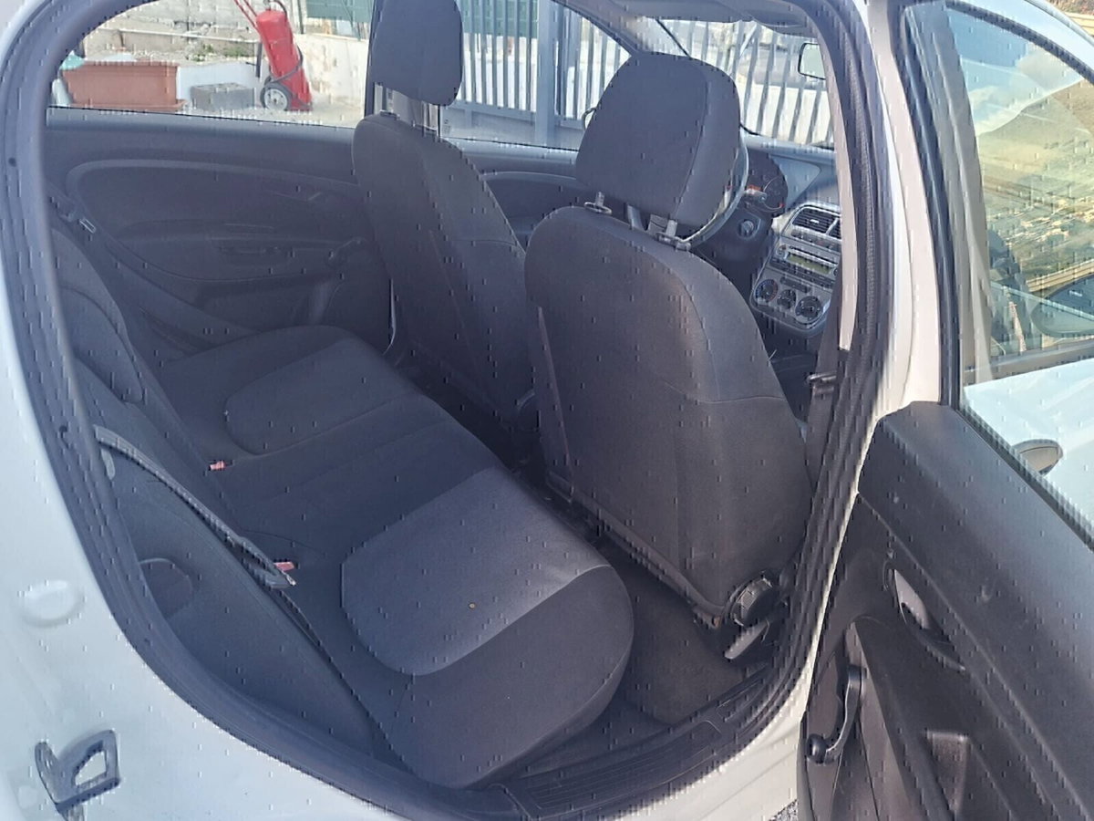 Fiat Punto Evo 1.3 Mjt 75 CV 5 porte Dynamic (13)