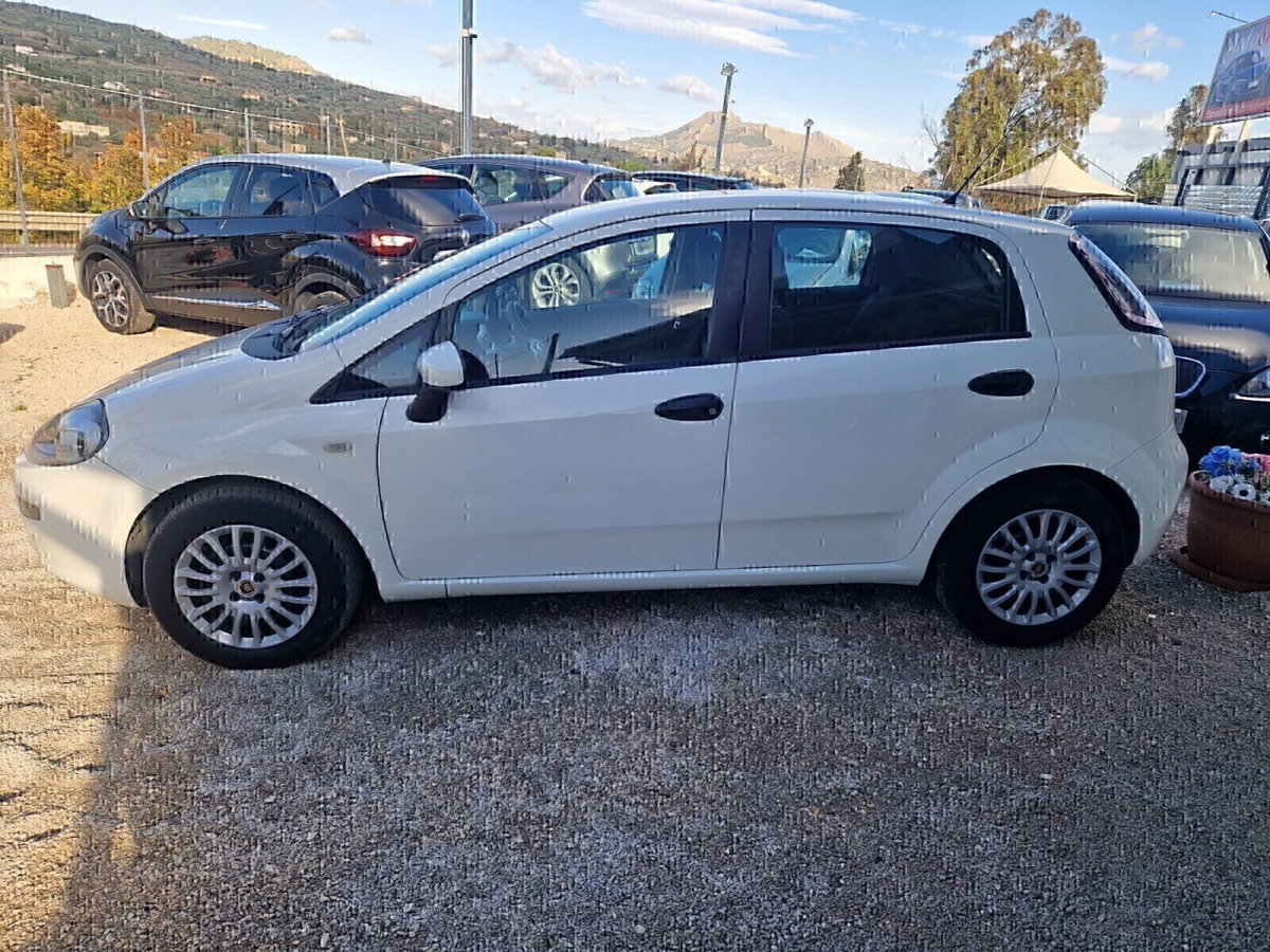 Fiat Punto Evo 1.3 Mjt 75 CV 5 porte Dynamic (4)