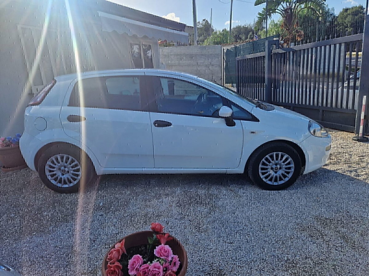 Fiat Punto Evo 1.3 Mjt 75 CV 5 porte Dynamic (7)