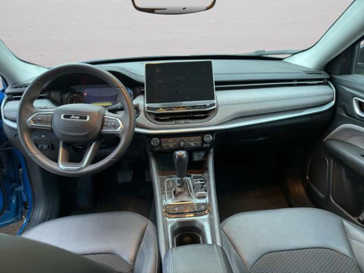 Jeep Compass 1.3 T4 190CV PHEV AT6 4xe Business (10)