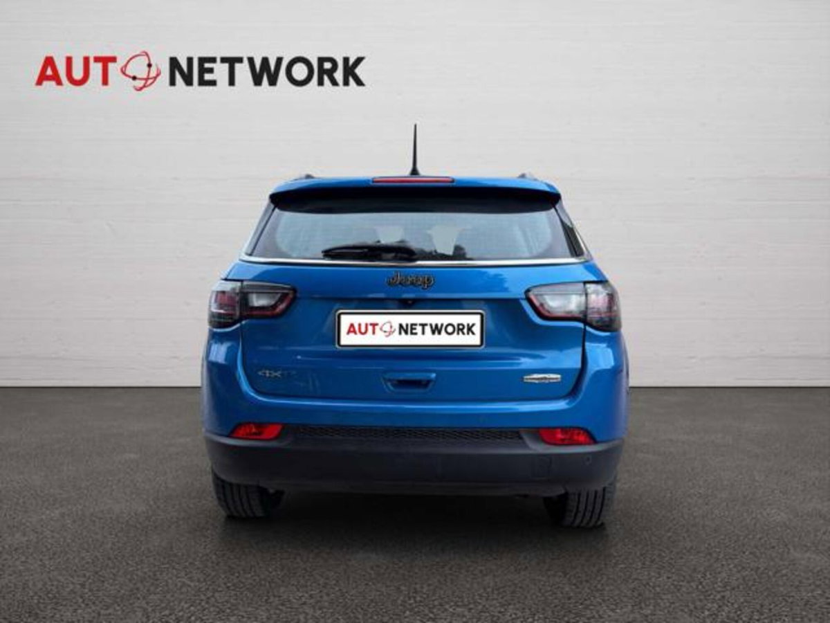 Jeep Compass 1.3 T4 190CV PHEV AT6 4xe Business (6)