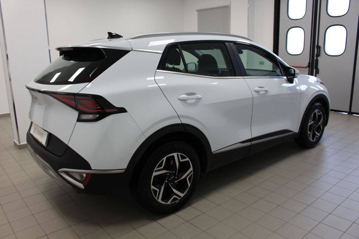 Kia Sportage 1.6 crdi mhev Business dct (4)