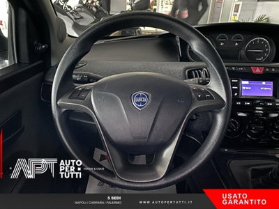 Lancia Ypsilon 1.0 FireFly 5 porte S&S Hybrid Silver Plus (11)