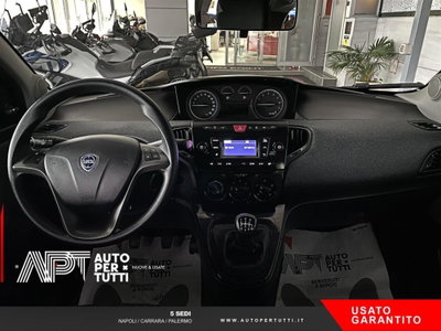 Lancia Ypsilon 1.0 FireFly 5 porte S&S Hybrid Silver Plus (9)