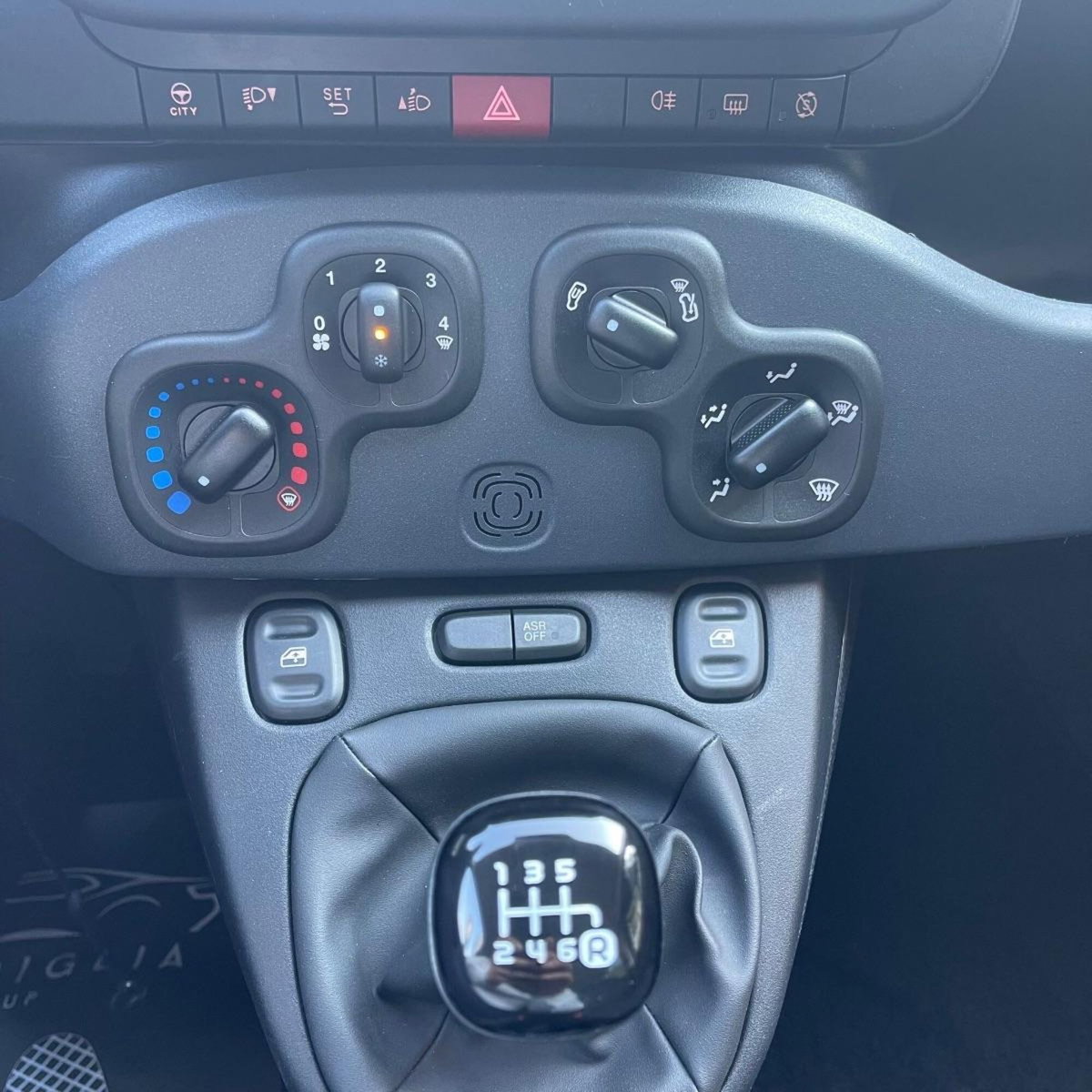 Fiat Panda 1.0 firefly hybrid Pop s&s 70cv (10)