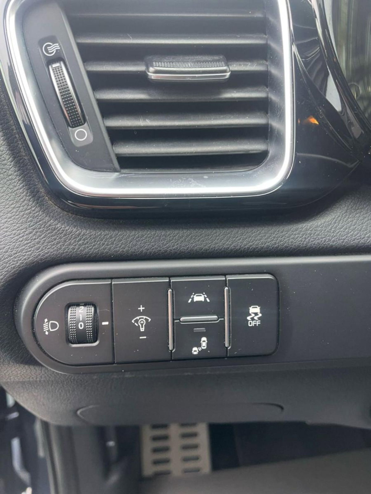 Kia cee'd Sport Wagon 1.6 CRDi 136 CV DCT SW Cool (16)