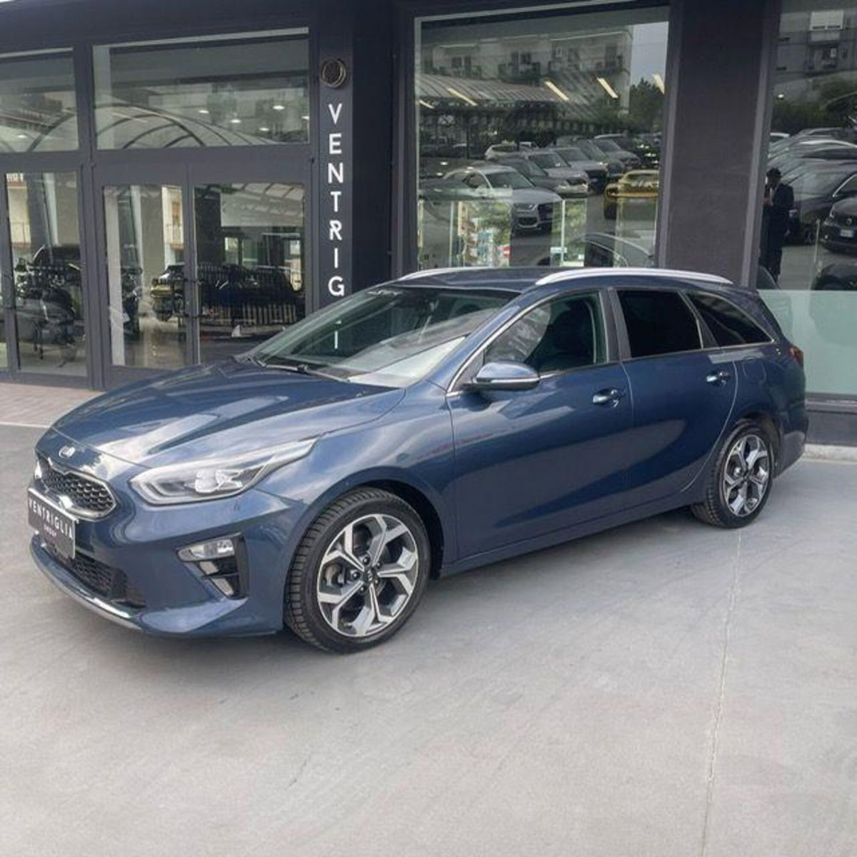 Kia cee'd Sport Wagon 1.6 CRDi 136 CV DCT SW Cool (2)
