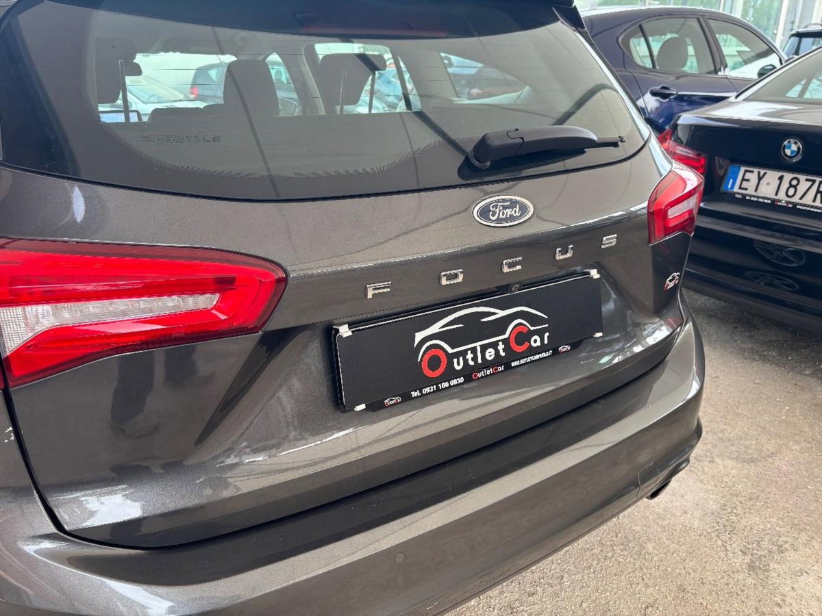 Ford Focus Station Wagon 1.5 EcoBlue 120 CV automatico SW Business (16)