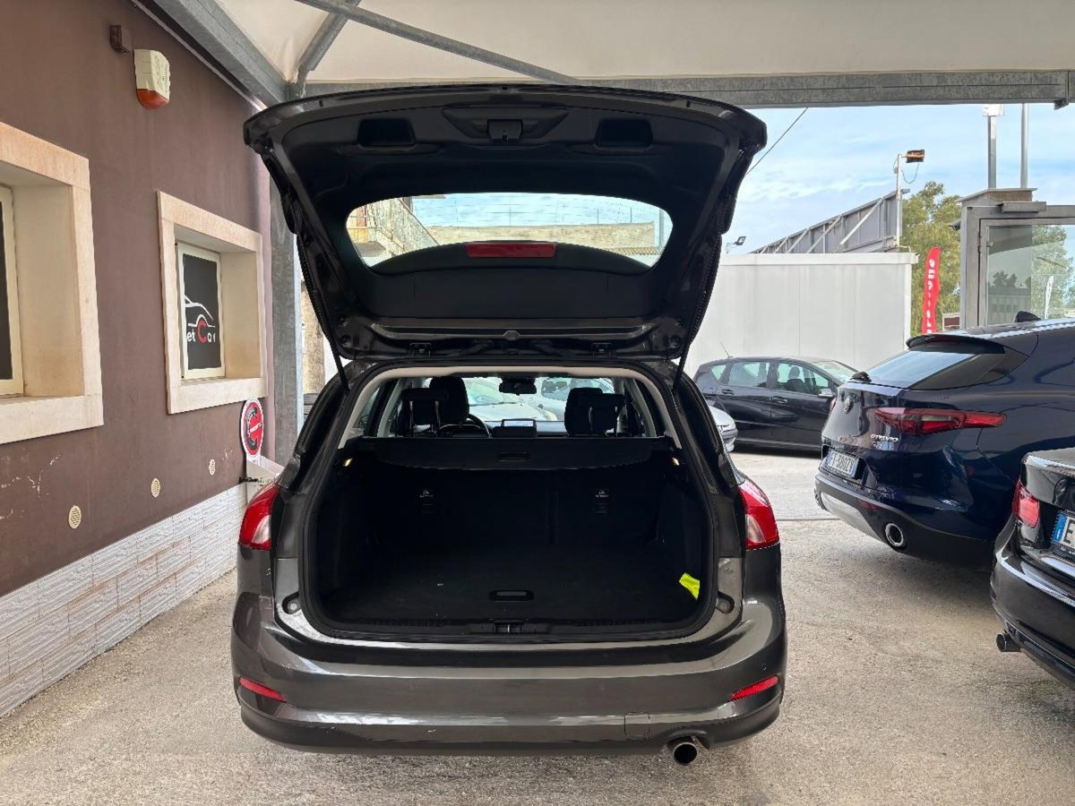 Ford Focus Station Wagon 1.5 EcoBlue 120 CV automatico SW Business (7)