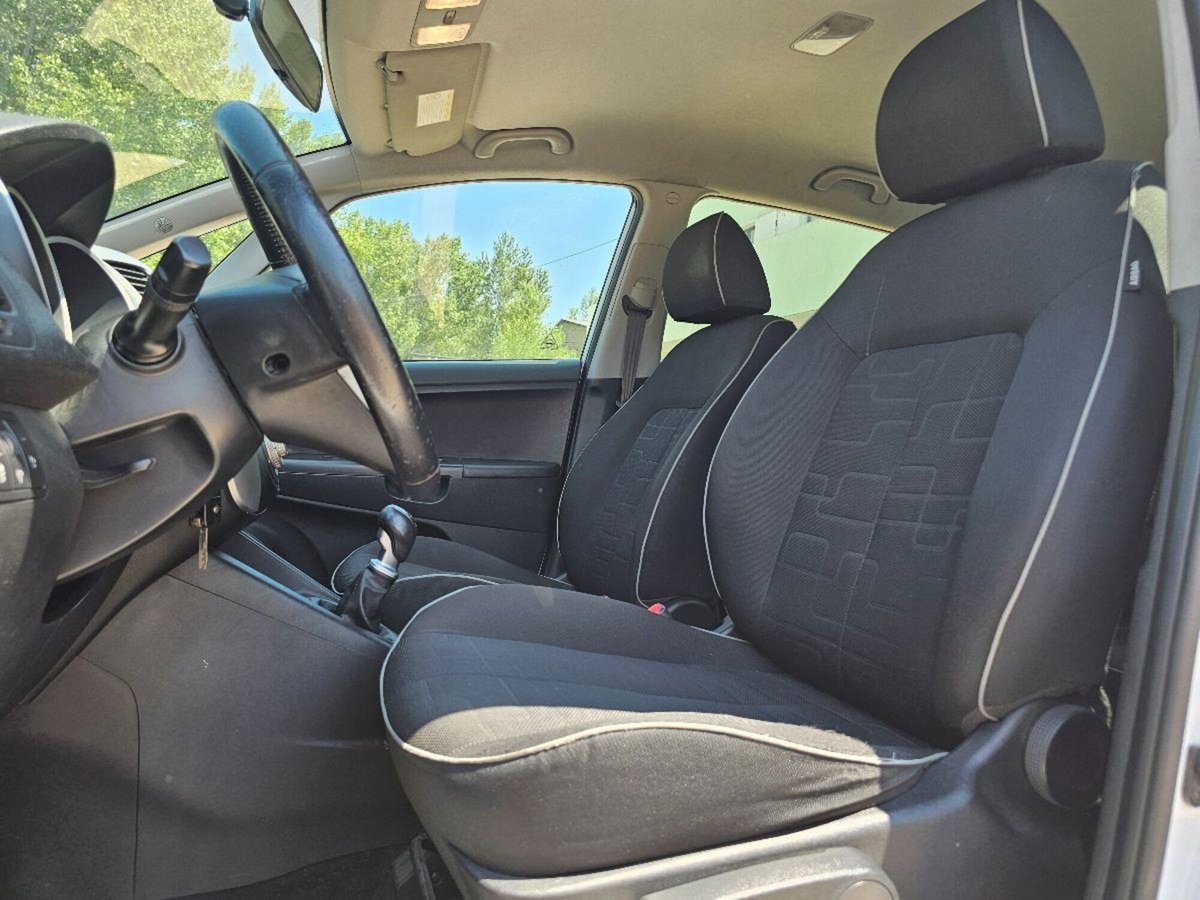 Kia Venga 1.4 GPL Cool (17)