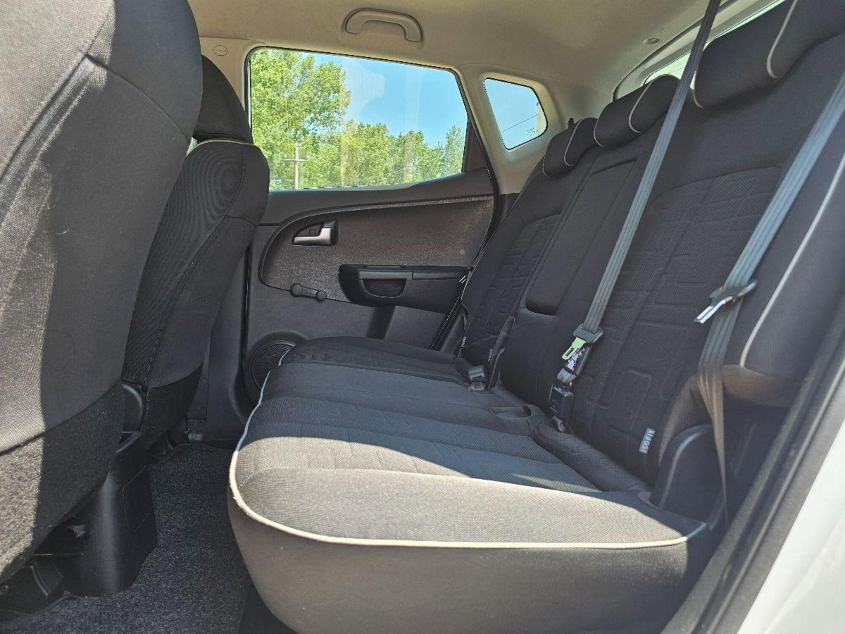 Kia Venga 1.4 GPL Cool (18)