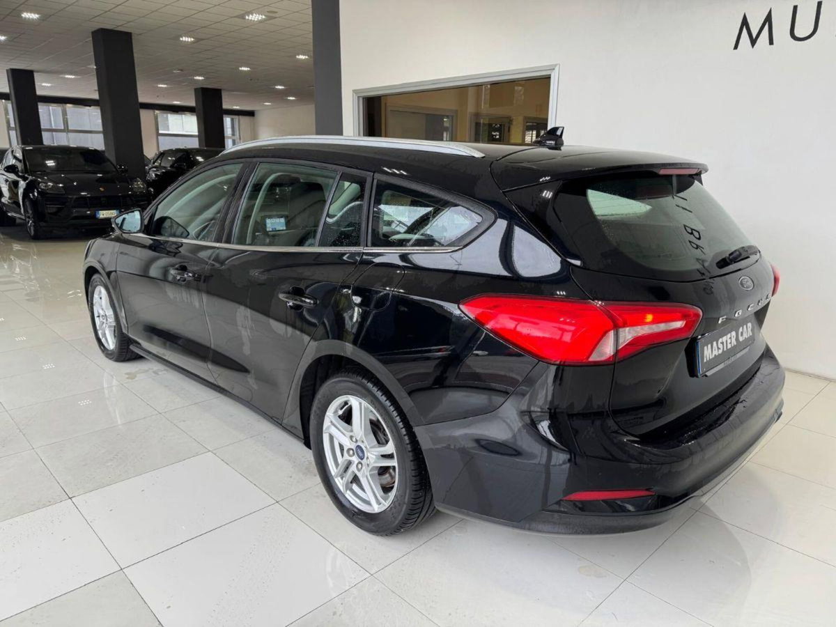 Ford Focus 1.5 EcoBlue 95 CV 5p. (2)