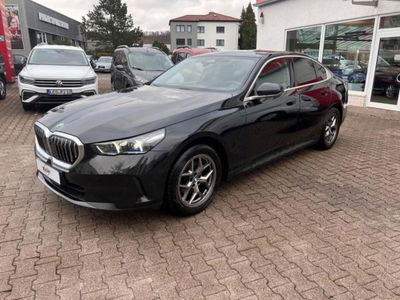 BMW Serie 5 Touring 520d  48V xdrive auto usata