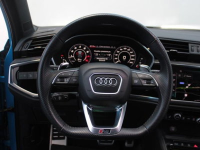 Audi RS Q3 2.5 quattro s-tronic (10)