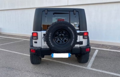 Jeep Wrangler Unlimited 2.8 CRD Sahara (3)