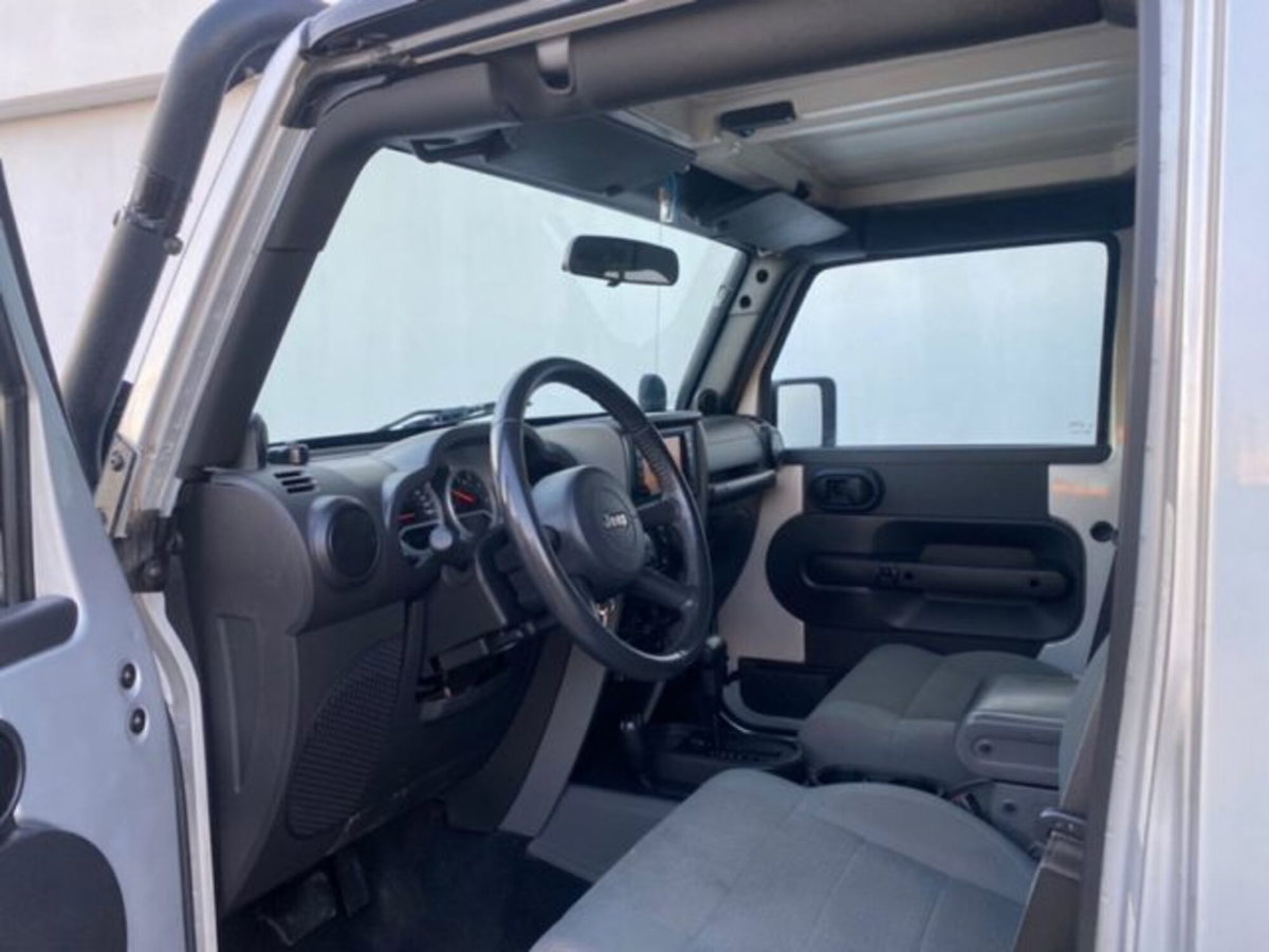 Jeep Wrangler Unlimited 2.8 CRD Sahara (6)