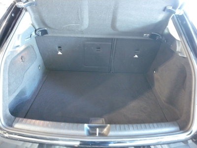 Mercedes-Benz GLA SUV 180 Business (12)