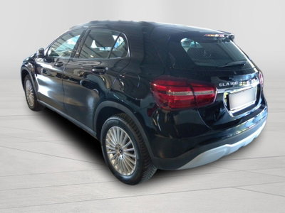 Mercedes-Benz GLA SUV 180 Business (3)