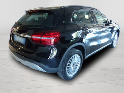 Mercedes-Benz GLA SUV 180 Business (4)