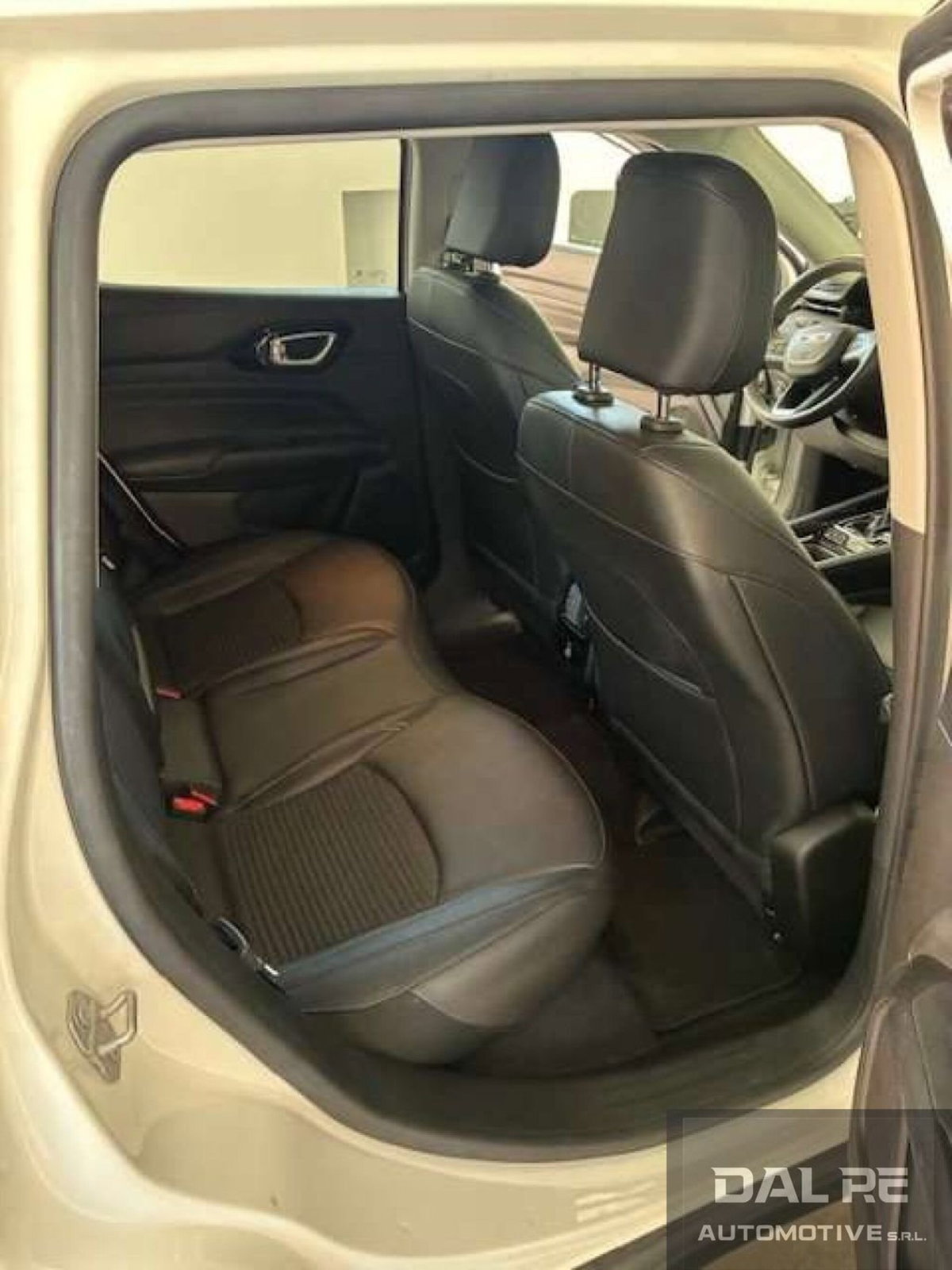 Jeep Compass 1.3 Turbo T4 2WD Limited (10)
