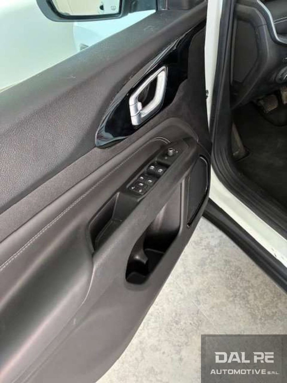 Jeep Compass 1.3 Turbo T4 2WD Limited (7)