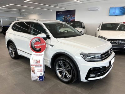 Volkswagen Tiguan Allspace 2.0 tdi R-Line 150cv dsg usata